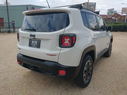 Used 2017 Jeep Renegade Trailhawk w/ Popular Equipment Group image 22