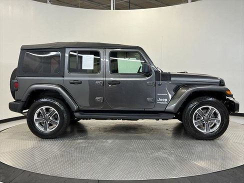 Certified 2022 Jeep Wrangler Unlimited Sahara w/ Cold Weather Group image 10