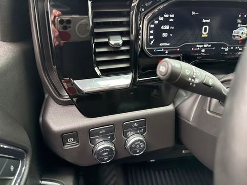 Certified 2024 GMC Sierra 1500 Elevation w/ Preferred Package AWD/4WD image 23