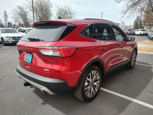 Used 2020 Ford Escape Titanium AWD/4WD image 5