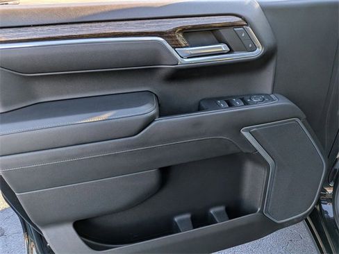 Used 2022 GMC Sierra 1500 SLE image 12