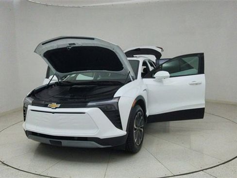 Used 2024 Chevrolet Blazer EV LT image 72