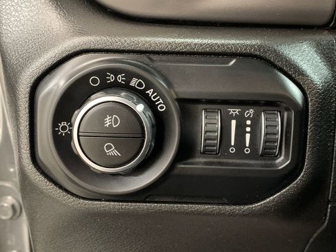 Used 2020 Jeep Gladiator Sport w/ Quick Order Package 24S image 13