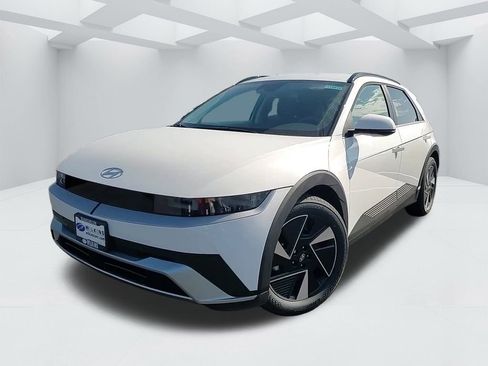 New 2025 Hyundai Ioniq 5 SEL image 10