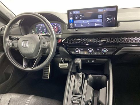 Used 2023 Honda Accord Sport image 14