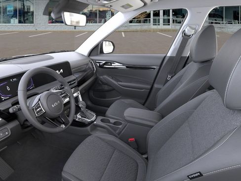 New 2026 Kia Seltos S image 17
