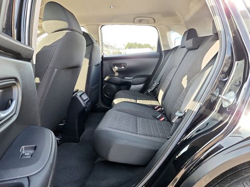 Used 2023 Honda HR-V LX image 10