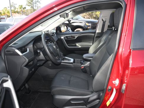 Certified 2023 Toyota RAV4 LE image 7