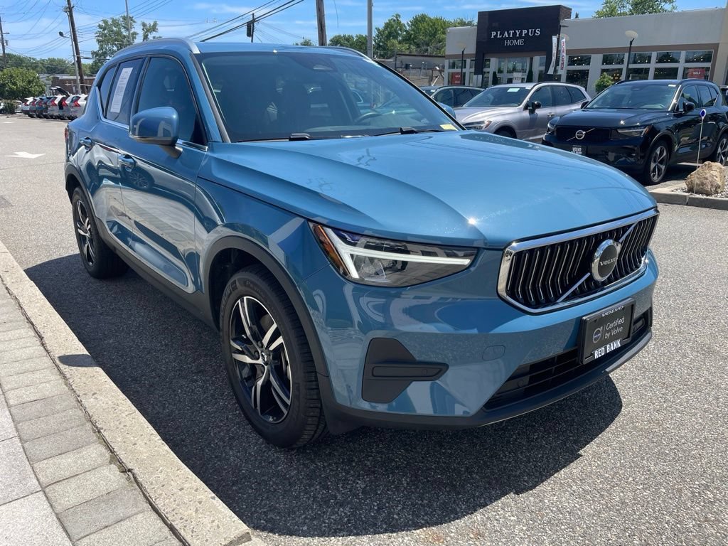 Used 2025 Volvo XC40 B5 Core AWD/4WD image 7