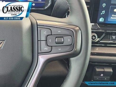 Used 2025 Chevrolet Silverado 2500 ZR2 w/ Technology Package AWD/4WD image 28