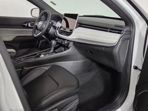 New 2026 Jeep Compass Limited image 33