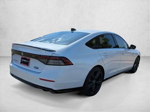 Used 2025 Honda Accord Sport image 5