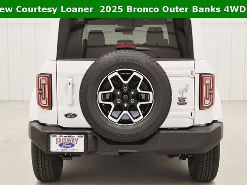 New 2025 Ford Bronco Outer Banks image 7