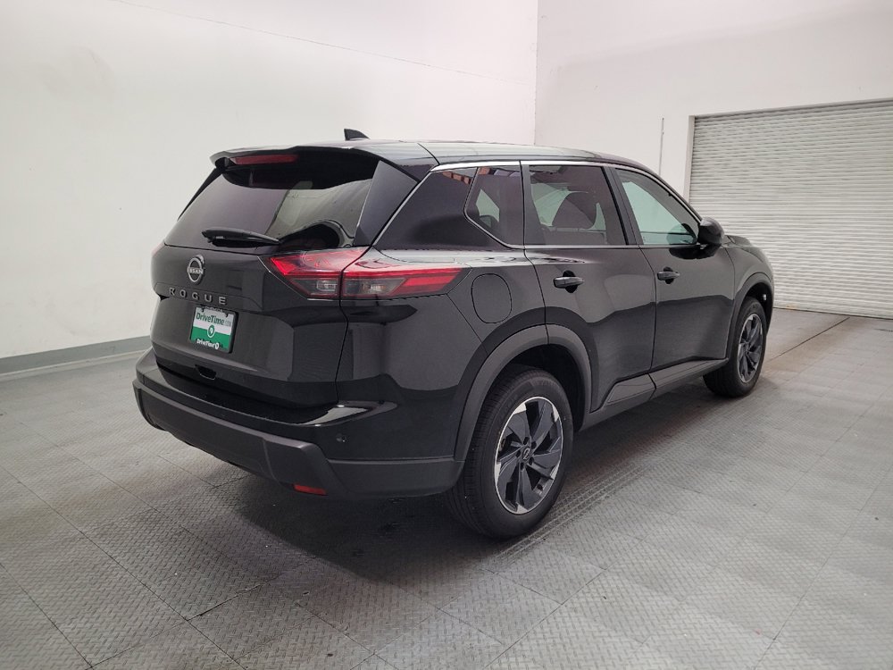 Used 2025 Nissan Rogue SV FWD image 9