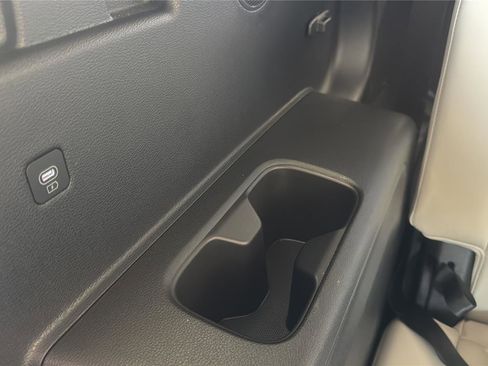 Used 2025 Kia Telluride SX Prestige AWD/4WD image 17