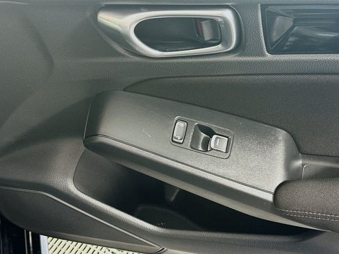 Used 2025 Honda Civic Sport image 29