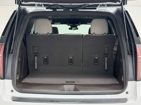 Used 2023 Chevrolet Tahoe LS RWD image 39
