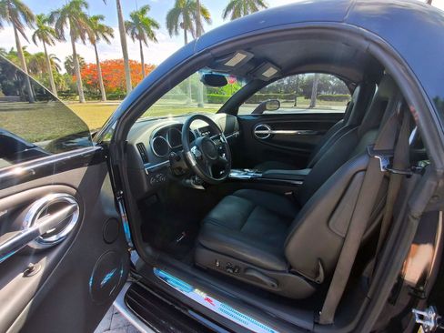 Used 2006 Chevrolet SSR w/ Preferred Equipment Group RWD image 36