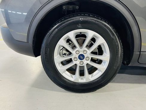 Used 2020 Ford Escape SE image 11