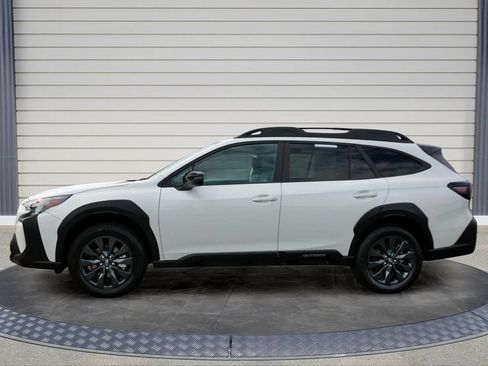 Used 2024 Subaru Outback Onyx Edition XT AWD/4WD image 4