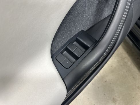 Used 2021 Tesla Model S Plaid AWD/4WD image 15