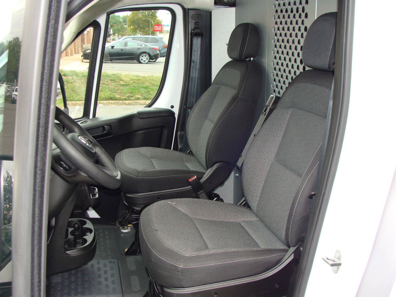 Used 2023 RAM ProMaster 2500 FWD image 7