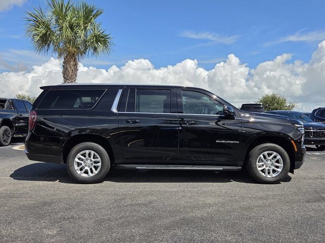 Certified 2025 Chevrolet Suburban LS AWD/4WD image 7