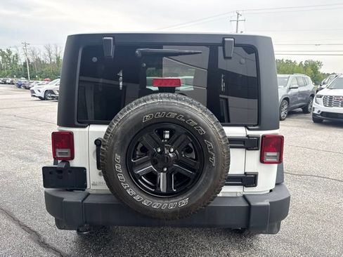 Used 2018 Jeep Wrangler Sport w/ Connectivity Group AWD/4WD image 6