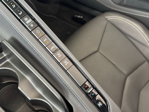 Used 2023 Chevrolet Corvette Stingray Convertible w/ Battery Protection Package image 27