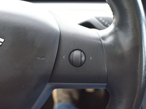 Used 2018 Tesla Model 3 Long Range RWD image 22