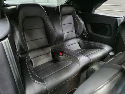Used 2021 Ford Mustang GT Premium w/ Equipment Group 401A RWD image 17