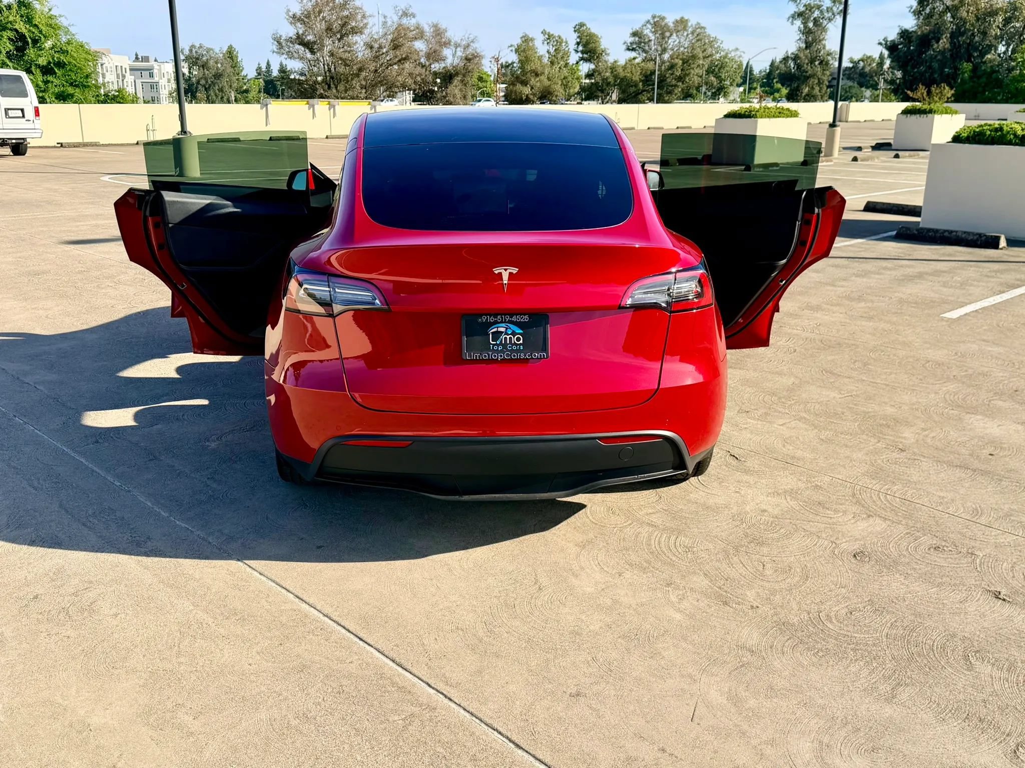 Used 2021 Tesla Model Y Long Range AWD/4WD image 31