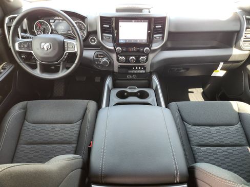 New 2026 RAM 1500 Express AWD/4WD image 24
