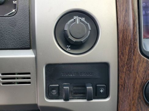 Used 2013 Ford F150 Lariat w/ Luxury Equipment Group image 24