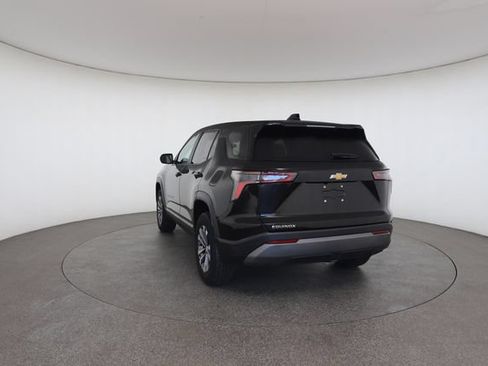 Used 2025 Chevrolet Equinox LT FWD image 13