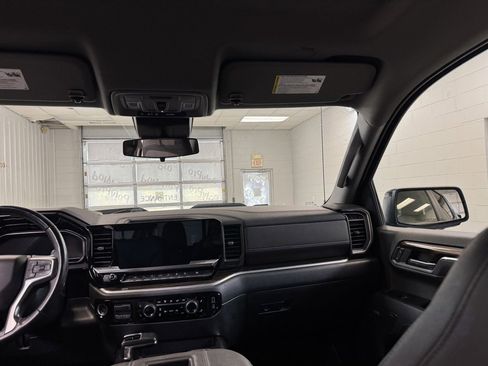 Used 2022 Chevrolet Silverado 1500 LT Trail Boss w/ LT Trail Boss Premium Package image 23