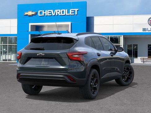 New 2026 Chevrolet Trax LT FWD image 4