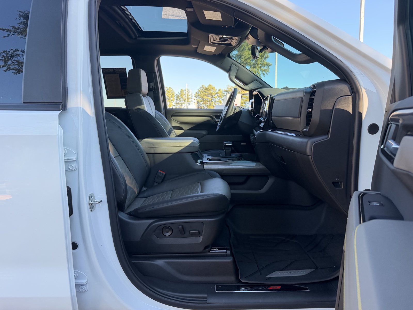 Used 2026 Chevrolet Silverado 1500 ZR2 AWD/4WD image 33