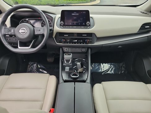 Certified 2023 Nissan Rogue SV w/ SV Premium B Package AWD/4WD image 9