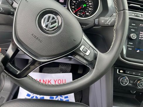 Certified 2021 Volkswagen Tiguan SE w/ Panoramic Sunroof Package image 43
