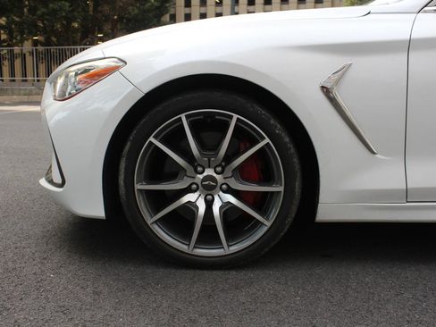 Used 2021 Genesis G70 2.0T Sport RWD image 11