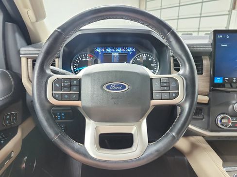 Used 2022 Ford Expedition Limited RWD image 23