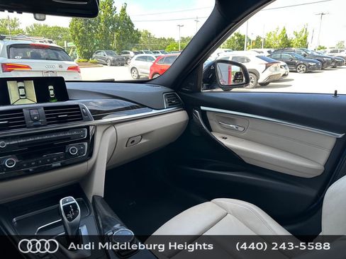 Used 2016 BMW 340i xDrive Sedan AWD/4WD image 25
