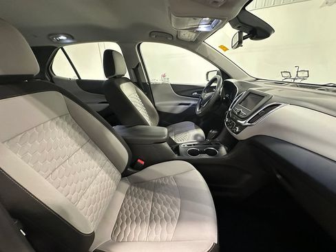 Used 2020 Chevrolet Equinox LS AWD/4WD image 26