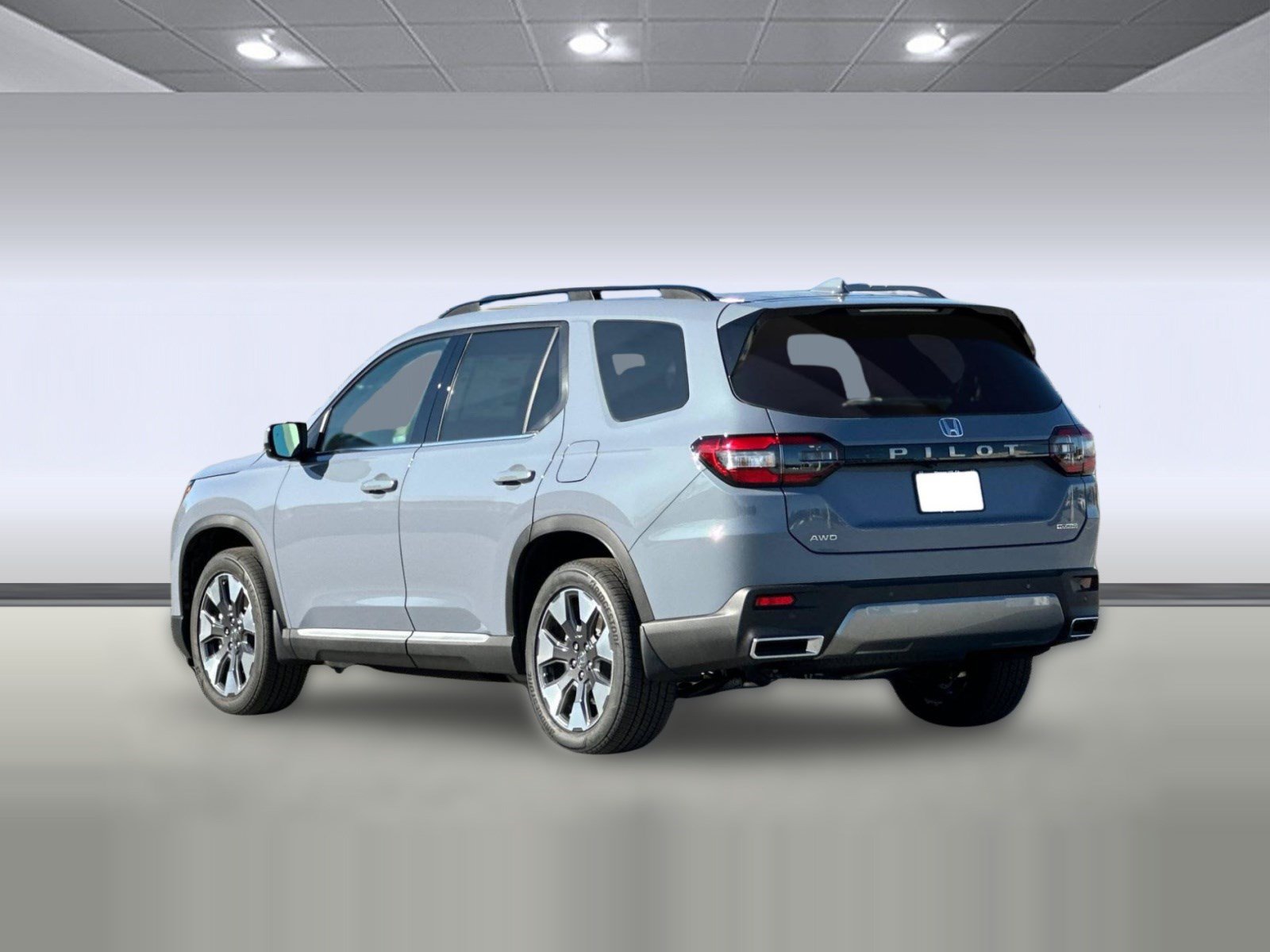 New 2026 Honda Pilot Touring image 3