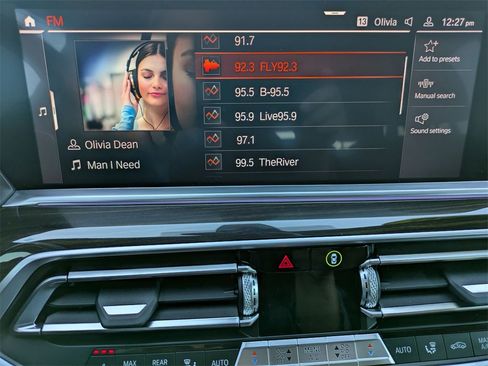 Used 2025 BMW X5 xDrive50e image 23