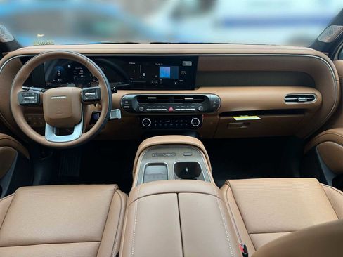 New 2026 Hyundai Palisade Calligraphy FWD image 3