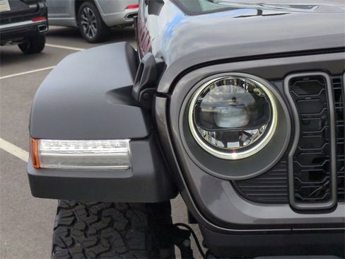 Used 2024 Jeep Wrangler Unlimited Rubicon w/ Technology Group image 10