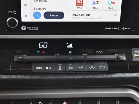 Used 2022 Toyota Tundra SR5 w/ SR5 Convenience Package AWD/4WD image 9