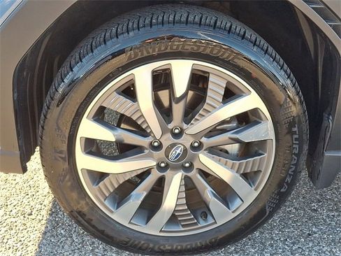 Used 2025 Subaru Forester Touring image 8